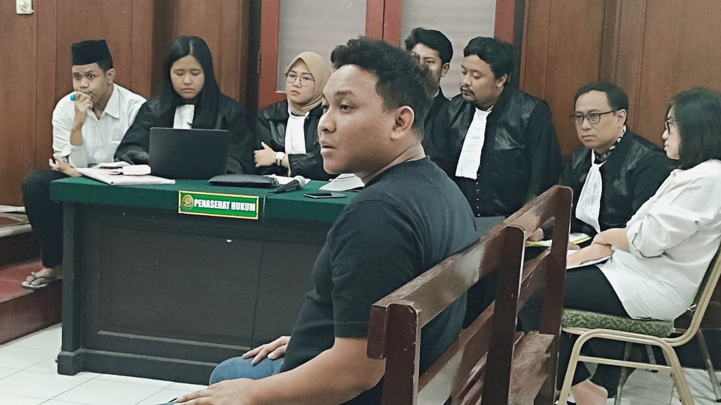 Dicecar Jaksa, Saksi Akhirnya Akui Terima Dua Mobil