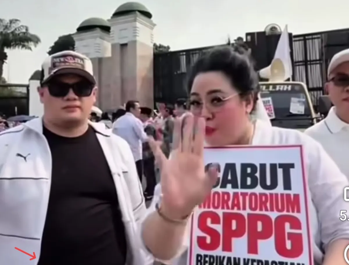 Mitra BGN Demo di DPR, Tuntut Kepastian Nasib Dapur MBG!